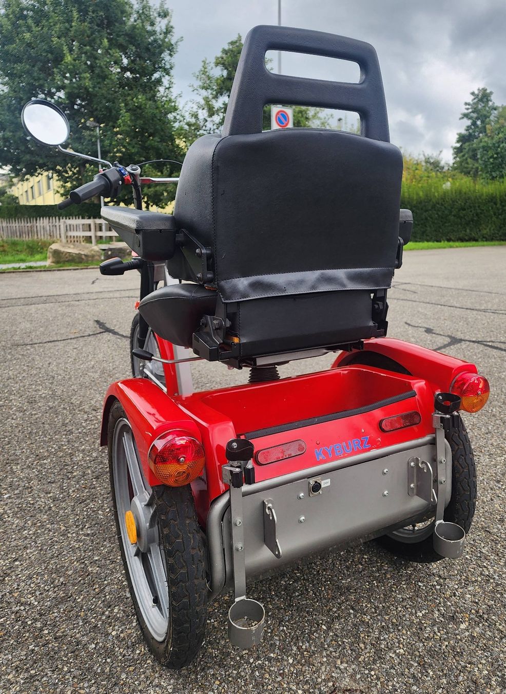 Kyburz Elektromobile: Schöner Kyburz Classic 10km/h neue Traktionsbatterien 85AH – Gebraucht aus Rapperswil SG von Infoserve 7