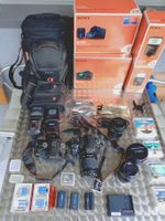 Sony Alpha 100 und 350 mit Objektiven, Blitzgeräten, Taschen