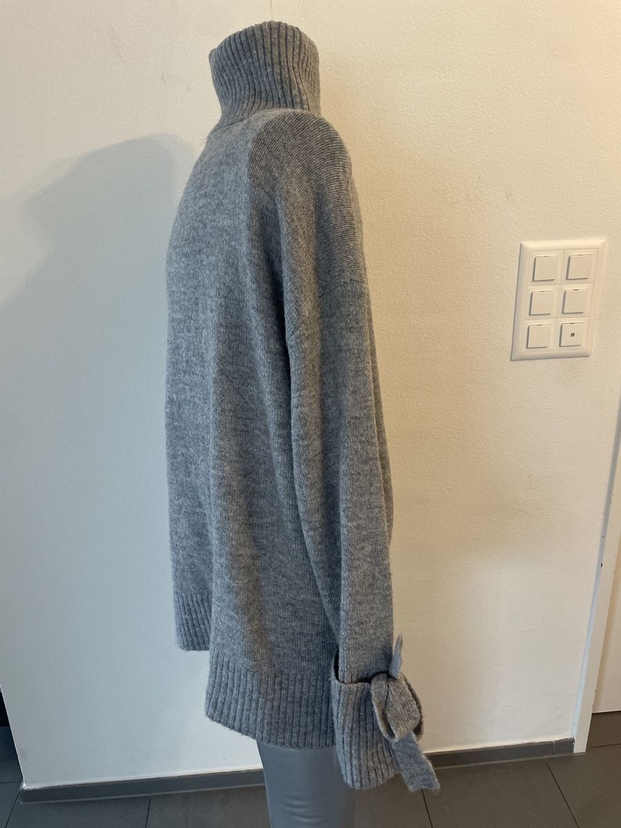 Zara Pullover & Sweatshirts: Kuscheliger ZARA Rollkragenpullover Gr. S, Winter-Style – Gebraucht aus Winterthur von Lili3435 1