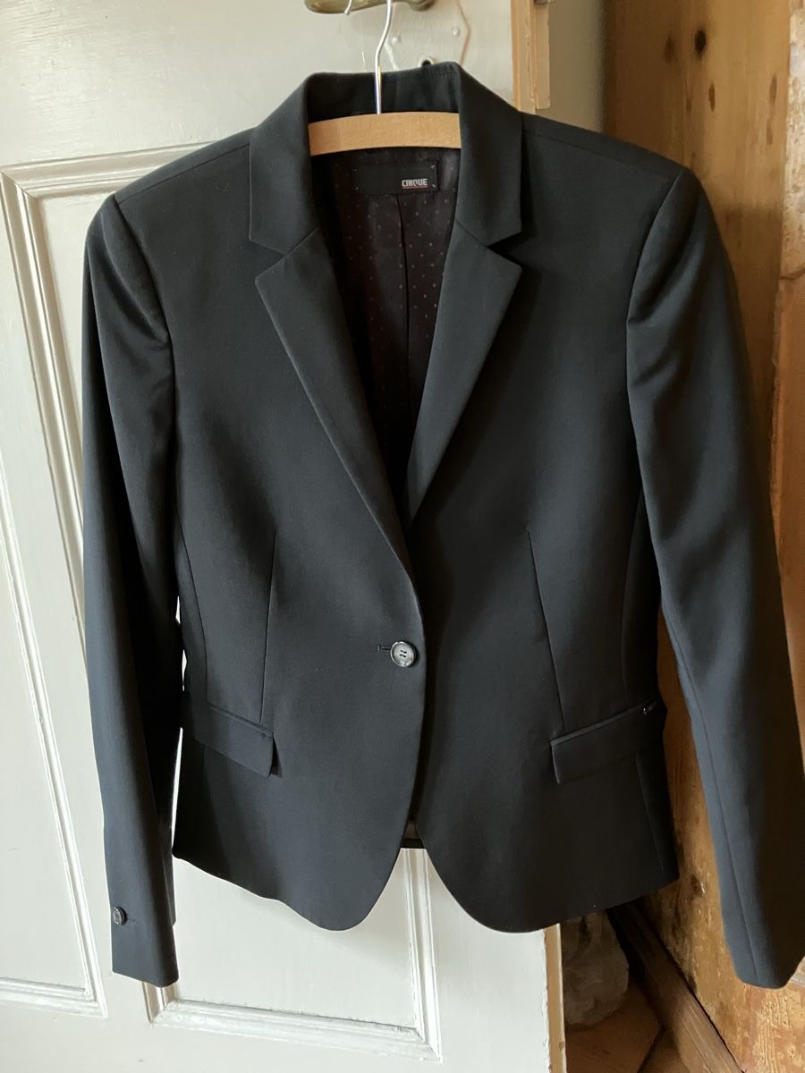 Cinque Giacche: Cinque Blazer schwarz neu 36 – Usato da Bern venduto da robertch