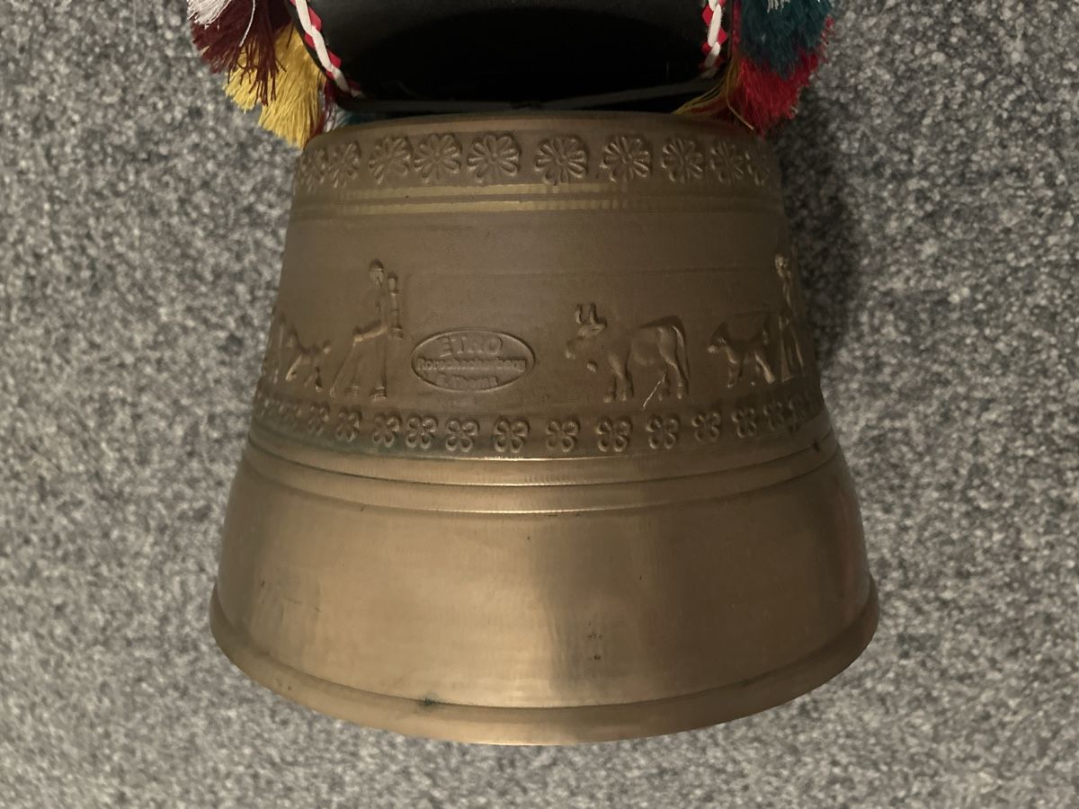 Campanacci mucche: Schöne Trychel Glocke mit Lederband & Gravur – Usato da Mörschwil venduto da philmensa 3