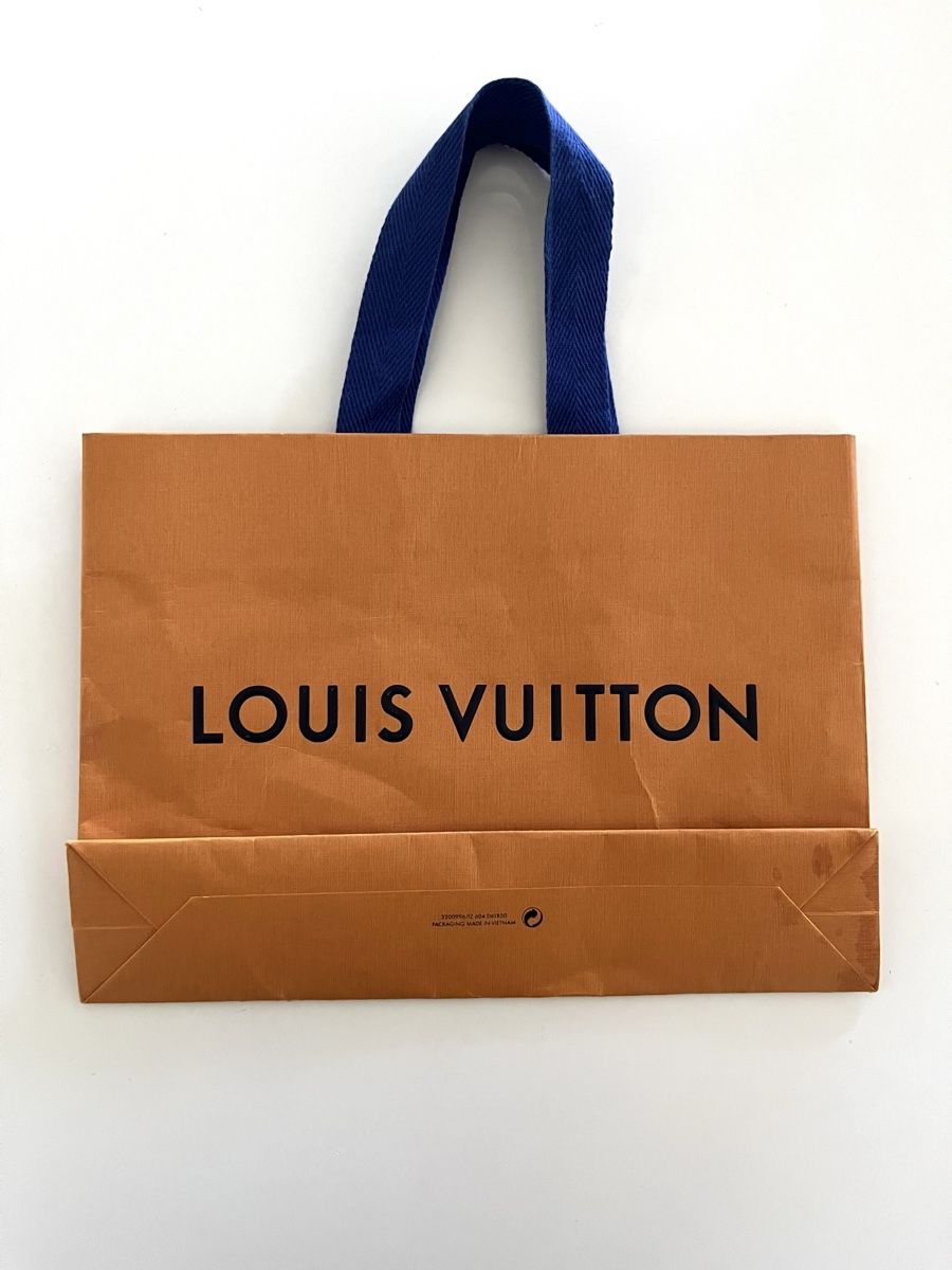 Louis Vuitton Taschen: Louis Vuitton Papiertasche braun mit Henkel – Gebraucht aus Basel von JJ.Elena 1