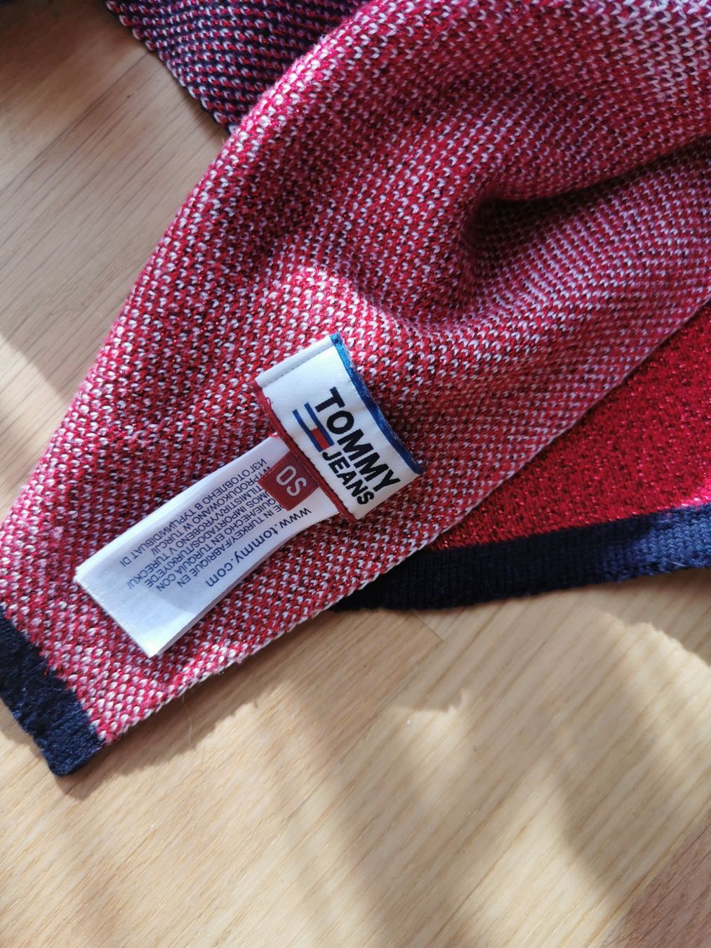 Tommy Hilfiger Foulard & Sciarpe: Tommy Hilfiger Schal – Usato da Luzern venduto da larissa_n 3