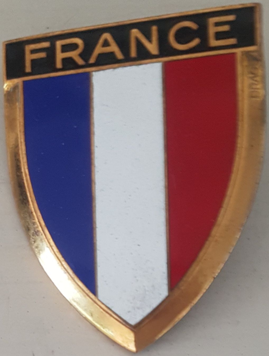 Insegne: Plakette / Emblem FRANCE – Usato da Neuchâtel venduto da Blondy_73