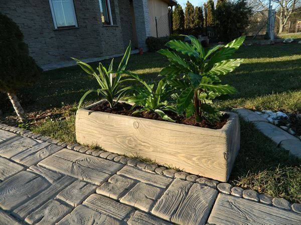 Vasi per fiori: Beton Blumentrog  mit Holzimitation / Ausverkauf – Nuovo (secondo la descrizione) da Herbetswil venduto da AHA-Garten 2