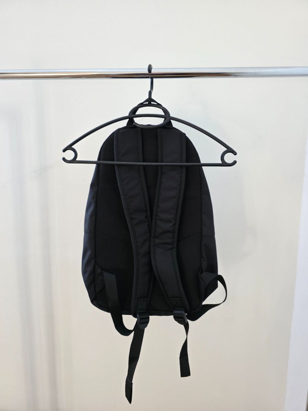Zaini: Schwarzer Rucksack Converse – Nuovo (secondo la descrizione) da Rothenfluh venduto da sel_j856 1