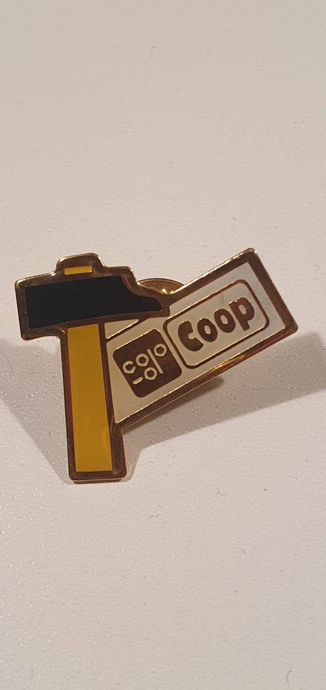 Placchette & Badge: Pin's Coop – Usato da St-Barthélemy VD venduto da titeuf5