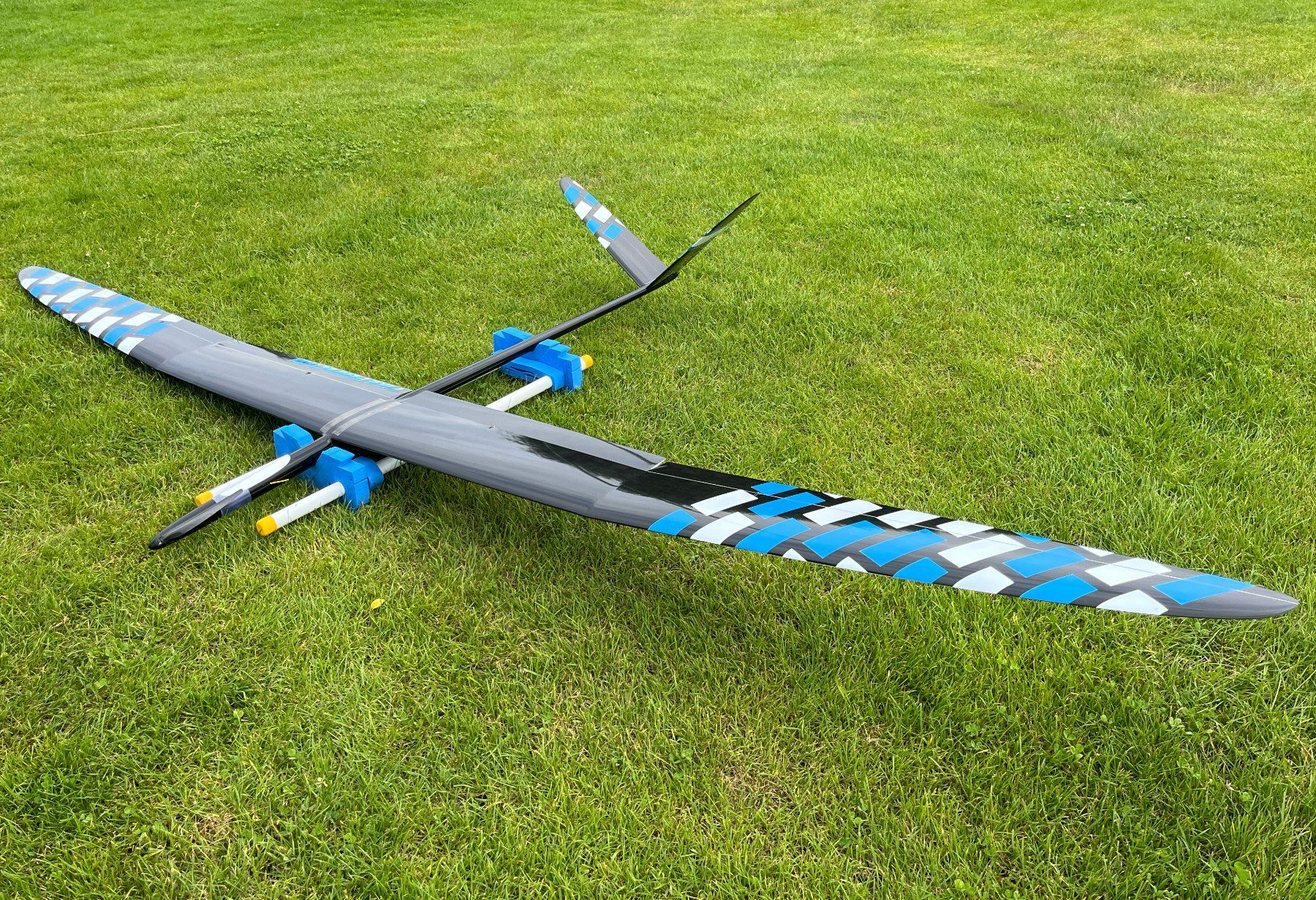 RC Modellbau: Flugbereiter Pike Perfektion Elektro – Gebraucht aus Zugerberg von Olischm