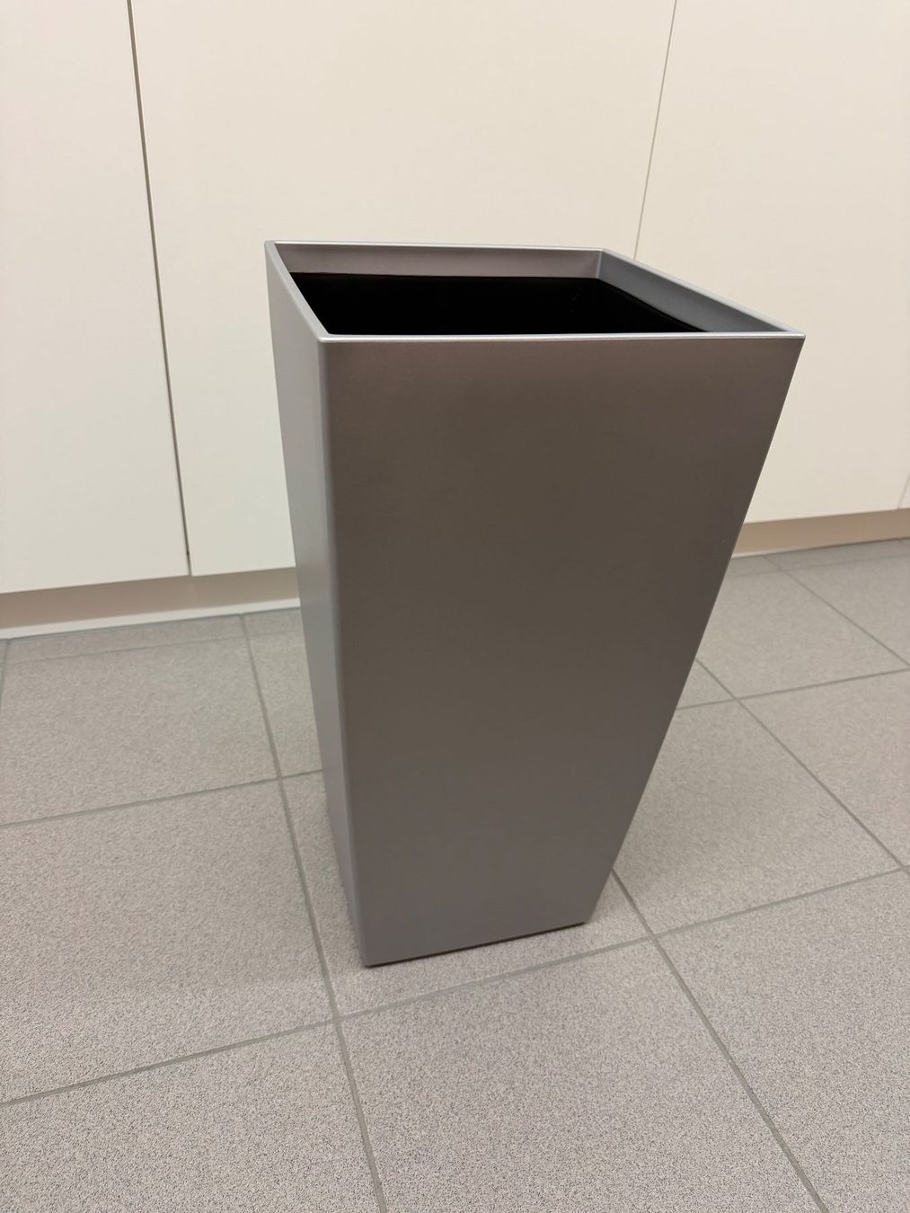 Vasi per fiori: Übertopf für Hydropflanze – Usato da Buonas venduto da pet_zgr6