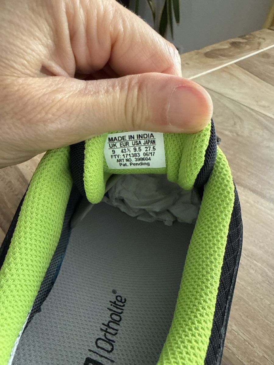 Salomon Chaussures hommes: Salomon Goretex neu – Neuf (Voir description) à Gibswil par spongii 4