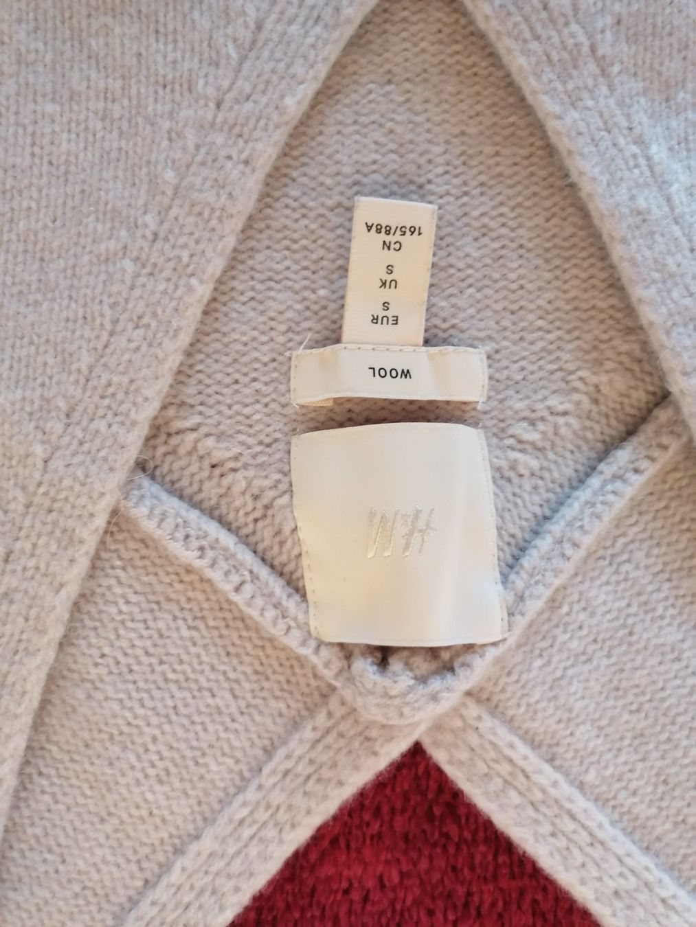 Lotti di vestiti: 9 schöne Pullis und Hoody Grösse S – Usato da Wollerau venduto da swiss-sport-discount 2