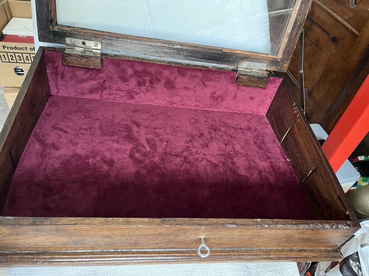 Uhren: Ancienne vitrine  – Gebraucht aus Neuchâtel von wyl_zxp8 1