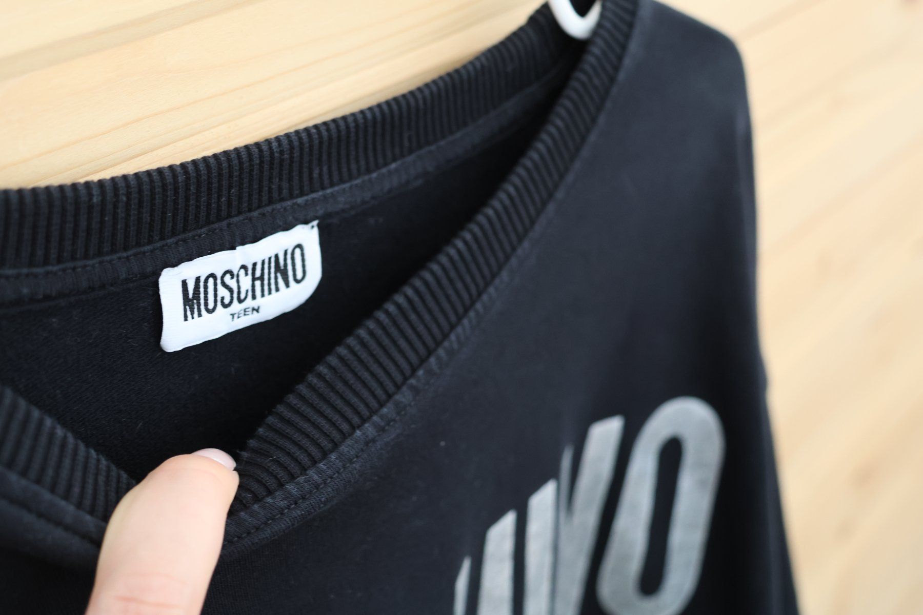 Maglioni & Felpe: MÄDCHEN LONG PULLOVER 164 VON MOSCHINO – Usato da Balzers venduto da MinimenschMia 1