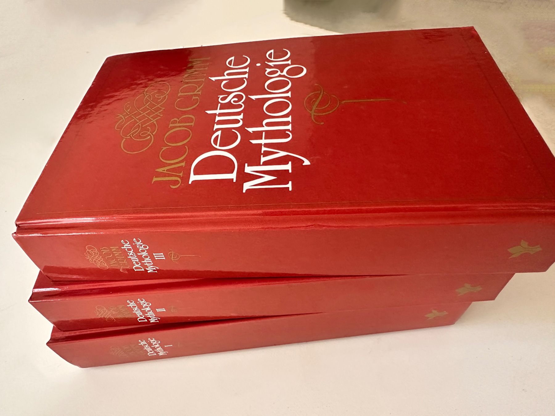 Libri: Deutsche Mythologie von Jacob Grimm – Nuovo (secondo la descrizione) da Vaduz venduto da valeole