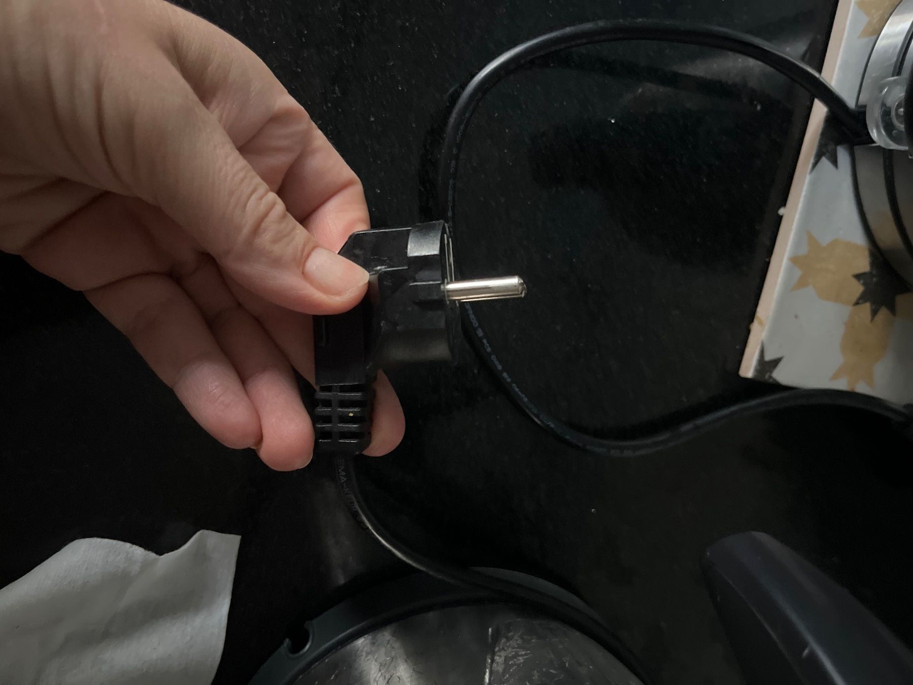 Braun Wasserkocher: Braun Edelstahl 2 l. – Gebraucht aus Basel von hal_s2bt 3