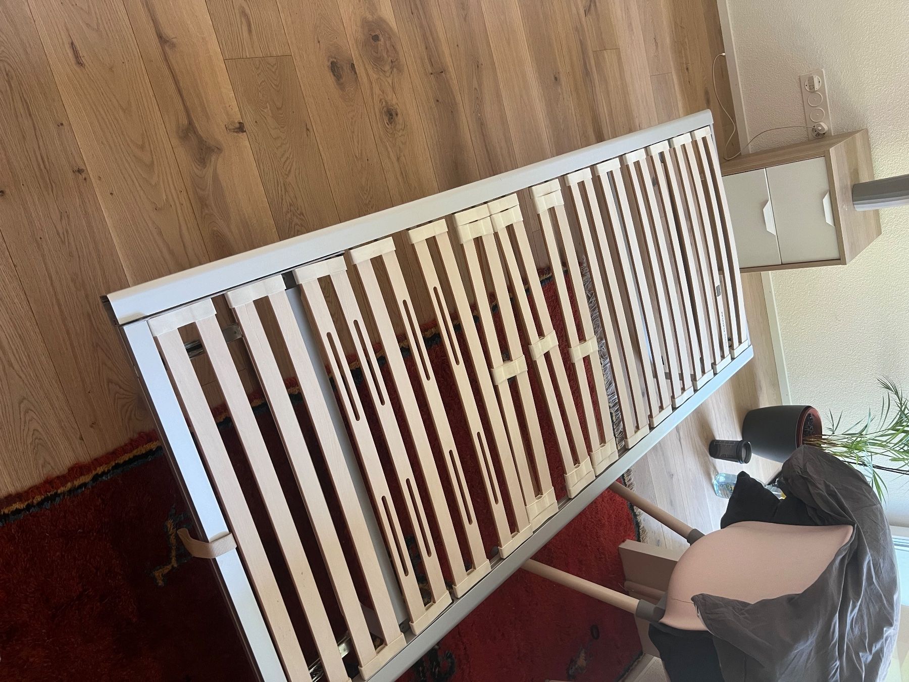Letti: Einzelbett mit verstellbarem Kopfteil + Matratze: GRATIS – Usato da Zürich venduto da lel_pdl9 2