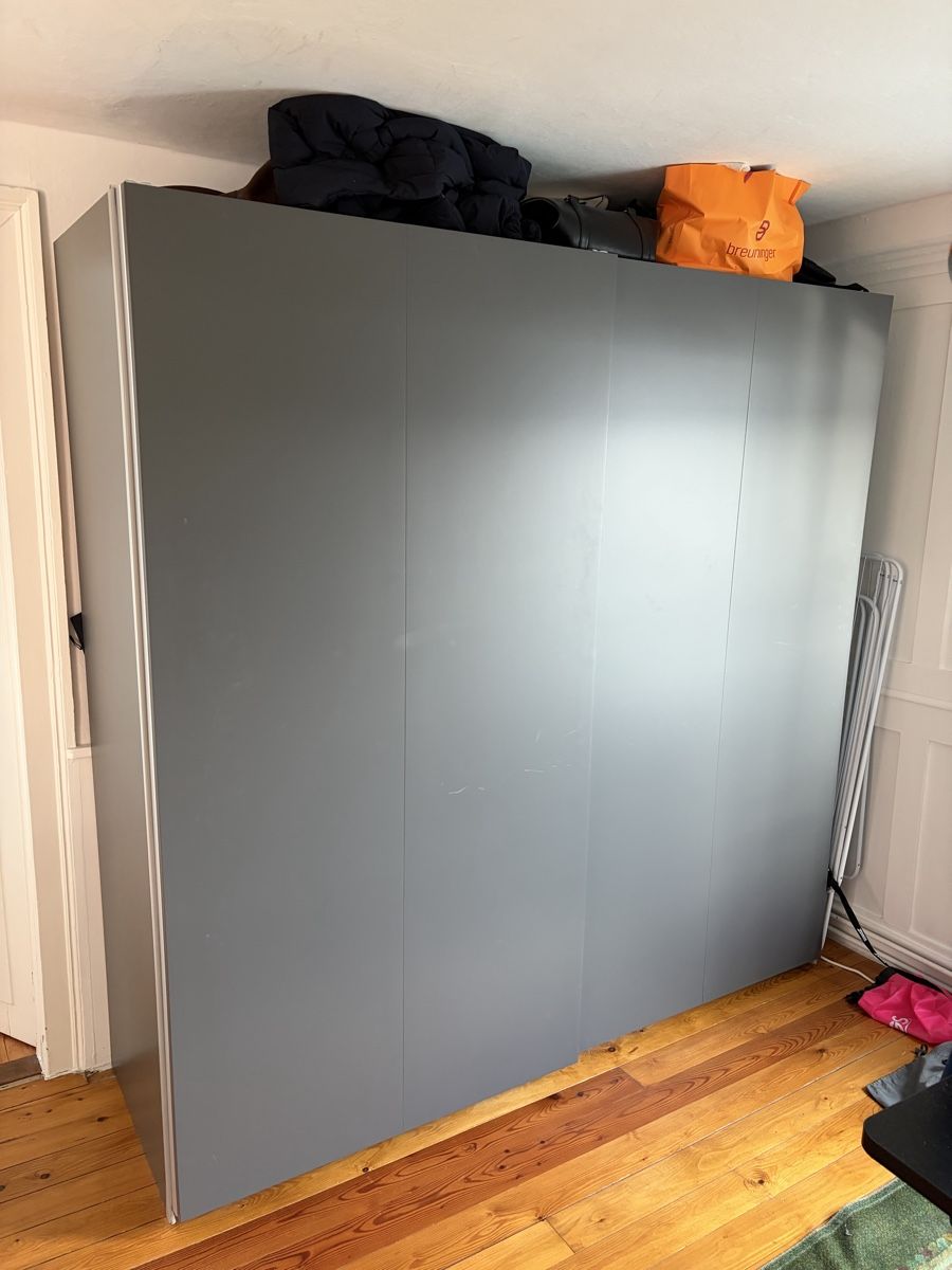 Ikea Armadi: Ikea PAX 200cm x 180cm – Usato da Thalwil venduto da marcel_geb