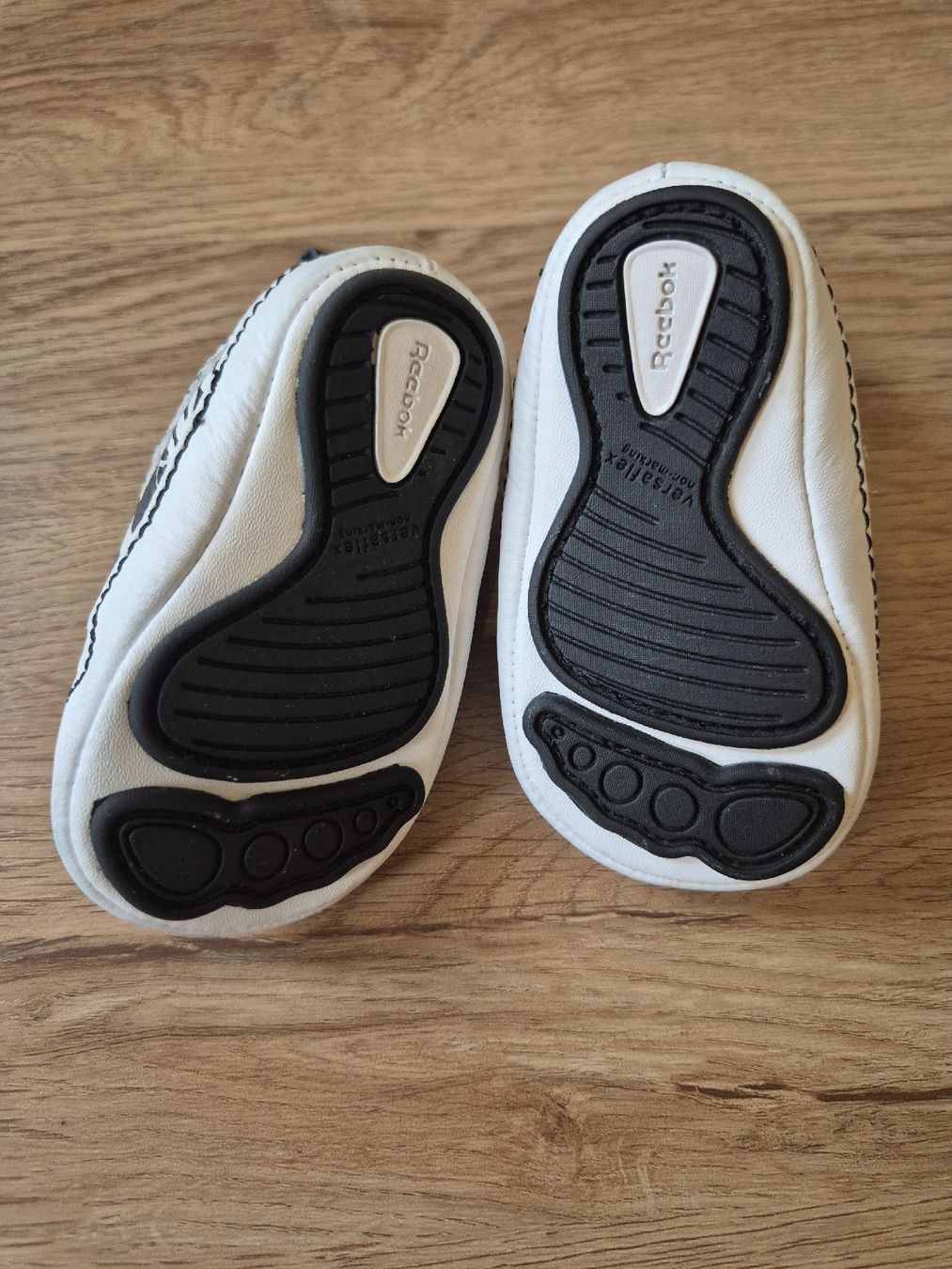 Reebok Scarpe per ragazzi: Reebok Babyschuhe 16 – Nuovo e nell'imballaggio originale da Urnäsch venduto da Sasali 1