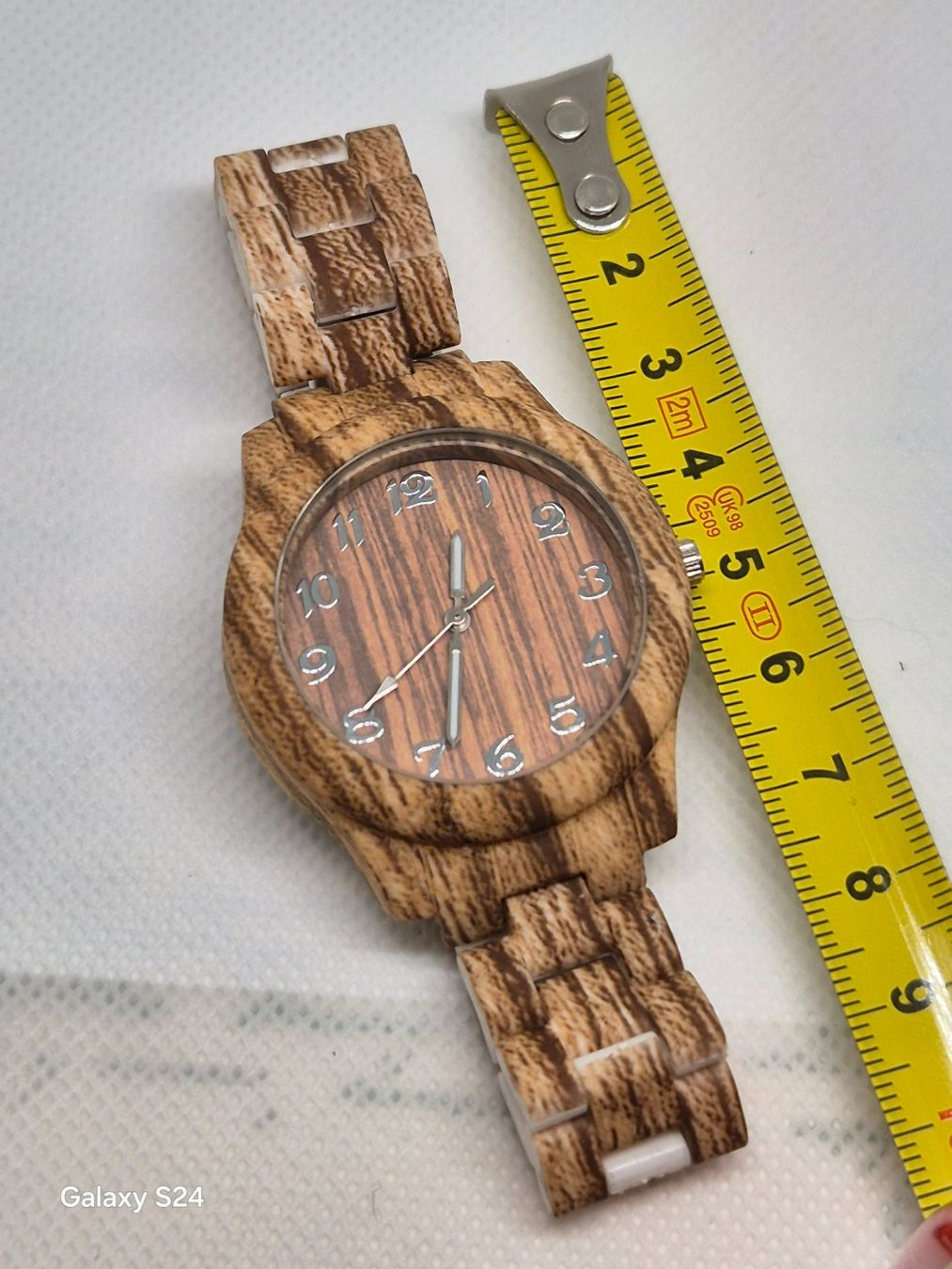 Orologi: Holzfarbene Kunststoff-Armbanduhr, einzigartiger Stil! – Nuovo (secondo la descrizione) da Losone venduto da bal_gfp6 4