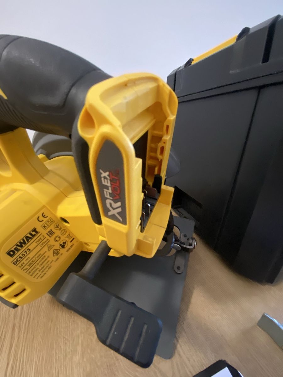 Dewalt Seghe: Dewalt Akku Kreissäge – Nuovo e nell'imballaggio originale da Igis venduto da Ricobmw 5