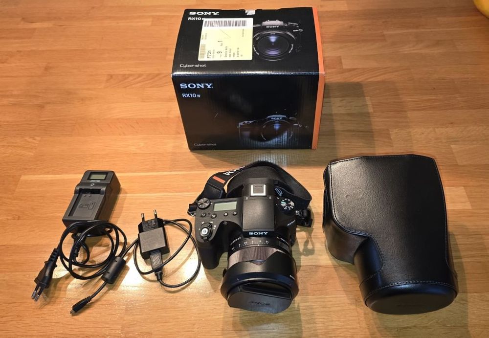 Sony RX10 IV - Top Zustand, mit Zubehör und Restgarantie (Gebraucht) in ...