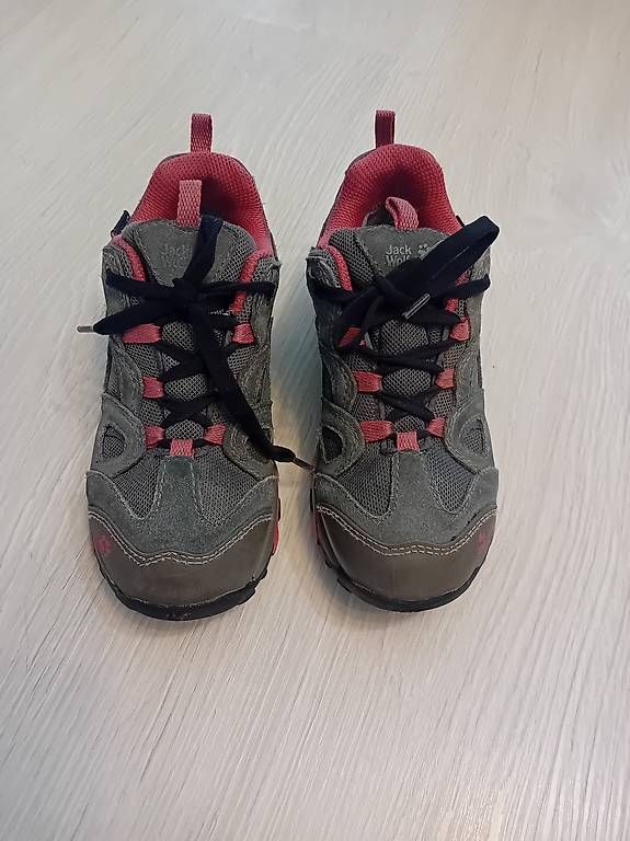 Jack Wolfskin Chaussures hommes: Trekkingschuh Jack Wolfskin Gr. 32 – D'occasion à Romanshorn par cojbamil 1