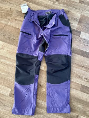 Neue Pinewood Caribou TC lila Grösse 42 Short