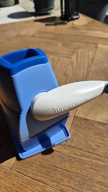 Elettrodomestici da cucina: Tupperware Käsereibe – Usato da Schiers venduto da sabrina_88 1