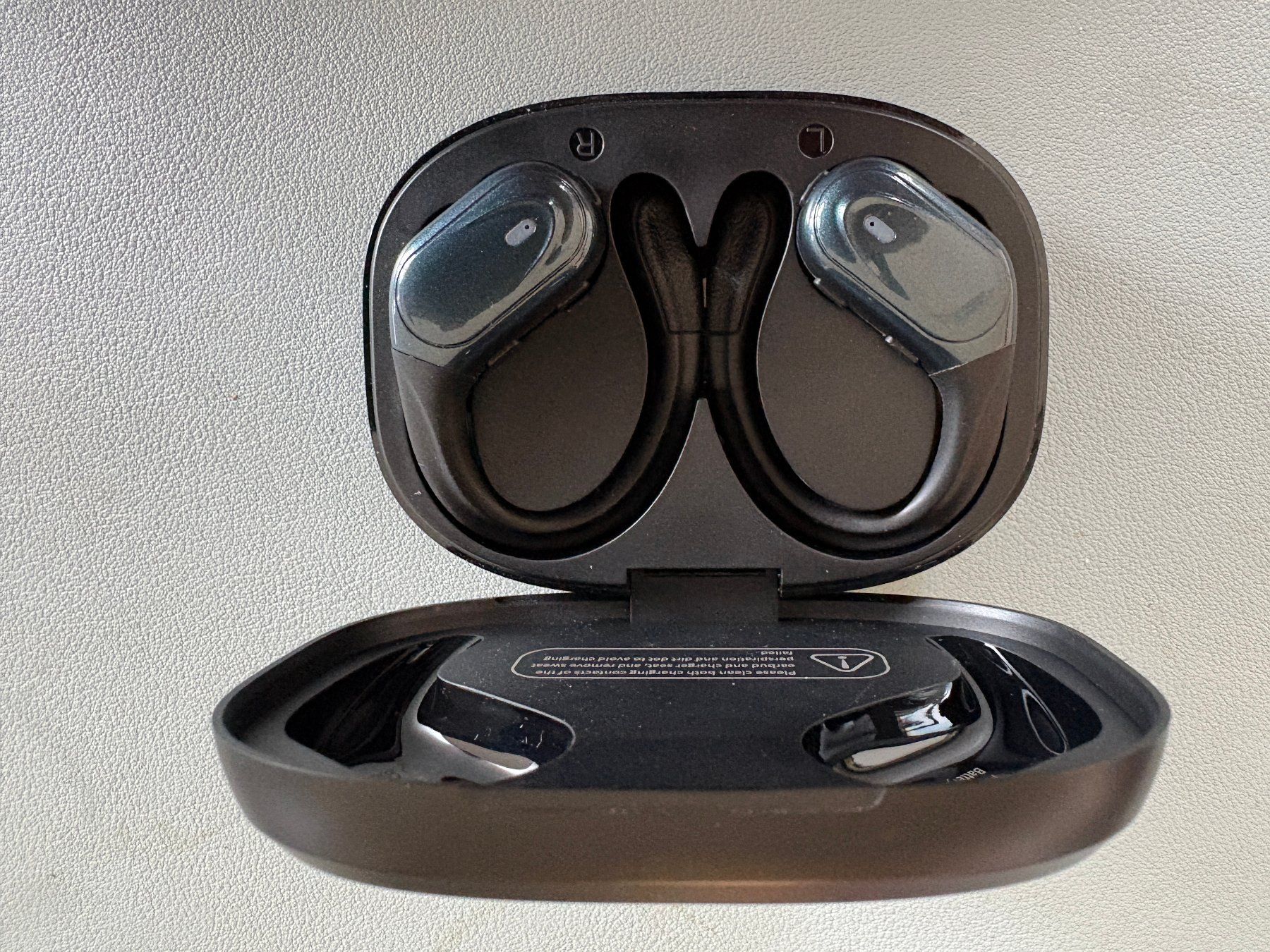 Kopfhörer: Bluetooth Kopfhörer Modell BX17 schwarz gebraucht – Gebraucht aus Kollbrunn von Elbi5 1