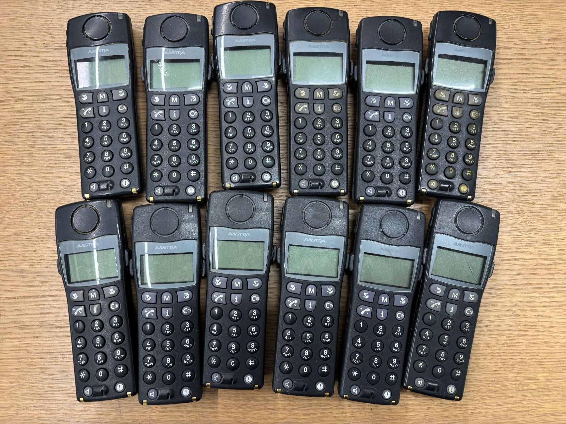 Aastra Telefoni: Aastra 135 & 135pro Dect Handys total 31 Stk. ohne Akku – Difettoso da Dielsdorf venduto da Duc_74 3