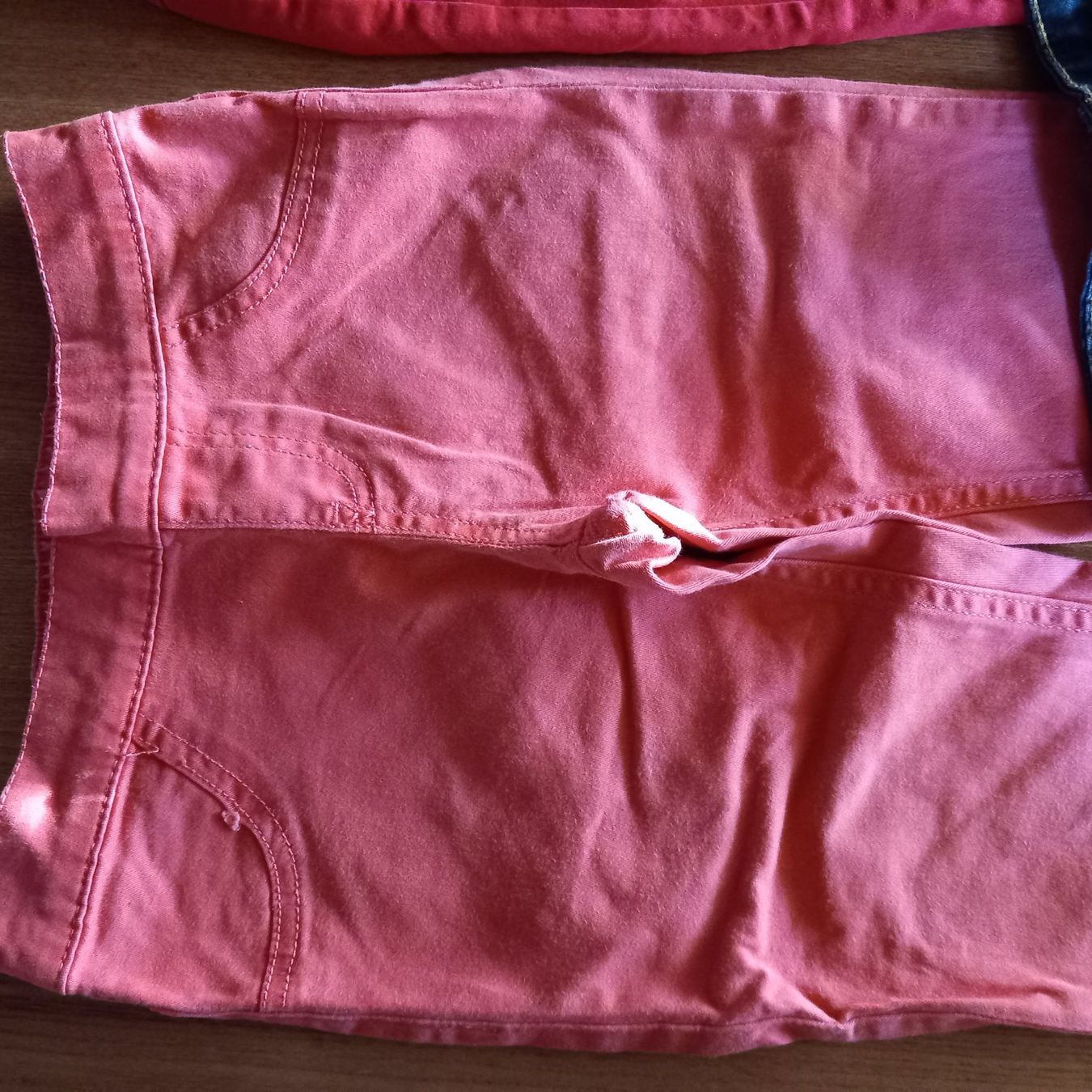Hosen: Lot de 3 pantalons 140/146 – Gebraucht aus Courrendlin von tititchoun 4