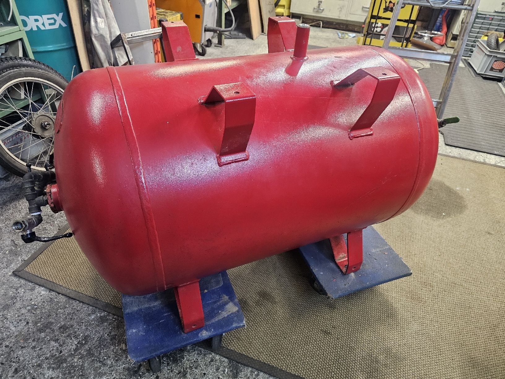 Kompressoren: Druckluftkessel 11 Bar – Gebraucht aus Emmenbrücke von V8Bulldog