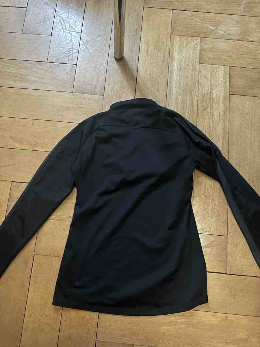 Nike Maglioni & Felpe: Nike Dri-FIT Pullover schwarz Grösse S – Nuovo (secondo la descrizione) da Luzern venduto da w.welihodska 1