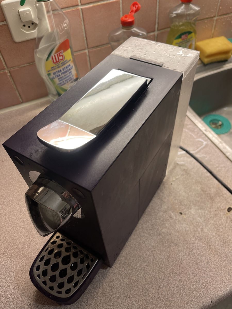Delizio Macchine per caffè & Macchine per espresso: Delizio Coffee Capsule Machine – Nuovo (secondo la descrizione) da Zürich venduto da Jiajun_Peng