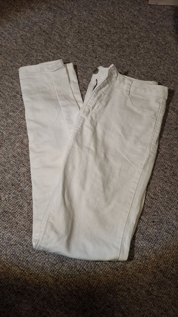 C&A Pantalons: Damen Hose Clockhouse weiss Grösse 40 – Neuf (Voir description) à Schwerzenbach par jol_5sfk