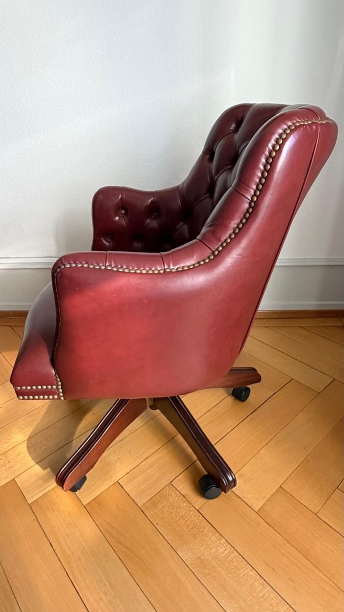 Poltrone: Fauteuil de bureau Chesterfield – Nuovo (secondo la descrizione) da Lausanne venduto da sebrep 2