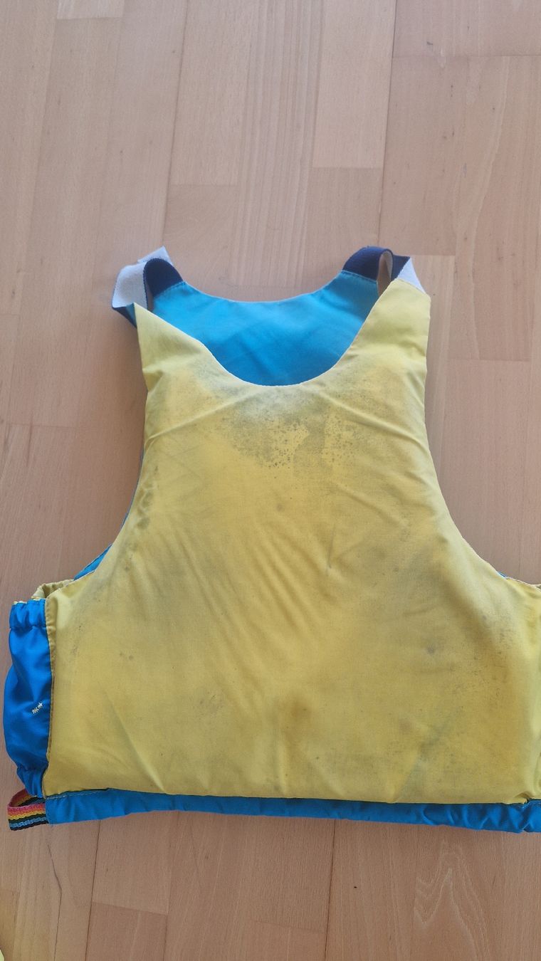Giubbotti di salvataggio: Schwimmweste M – Usato da Luzern venduto da kellmo 4