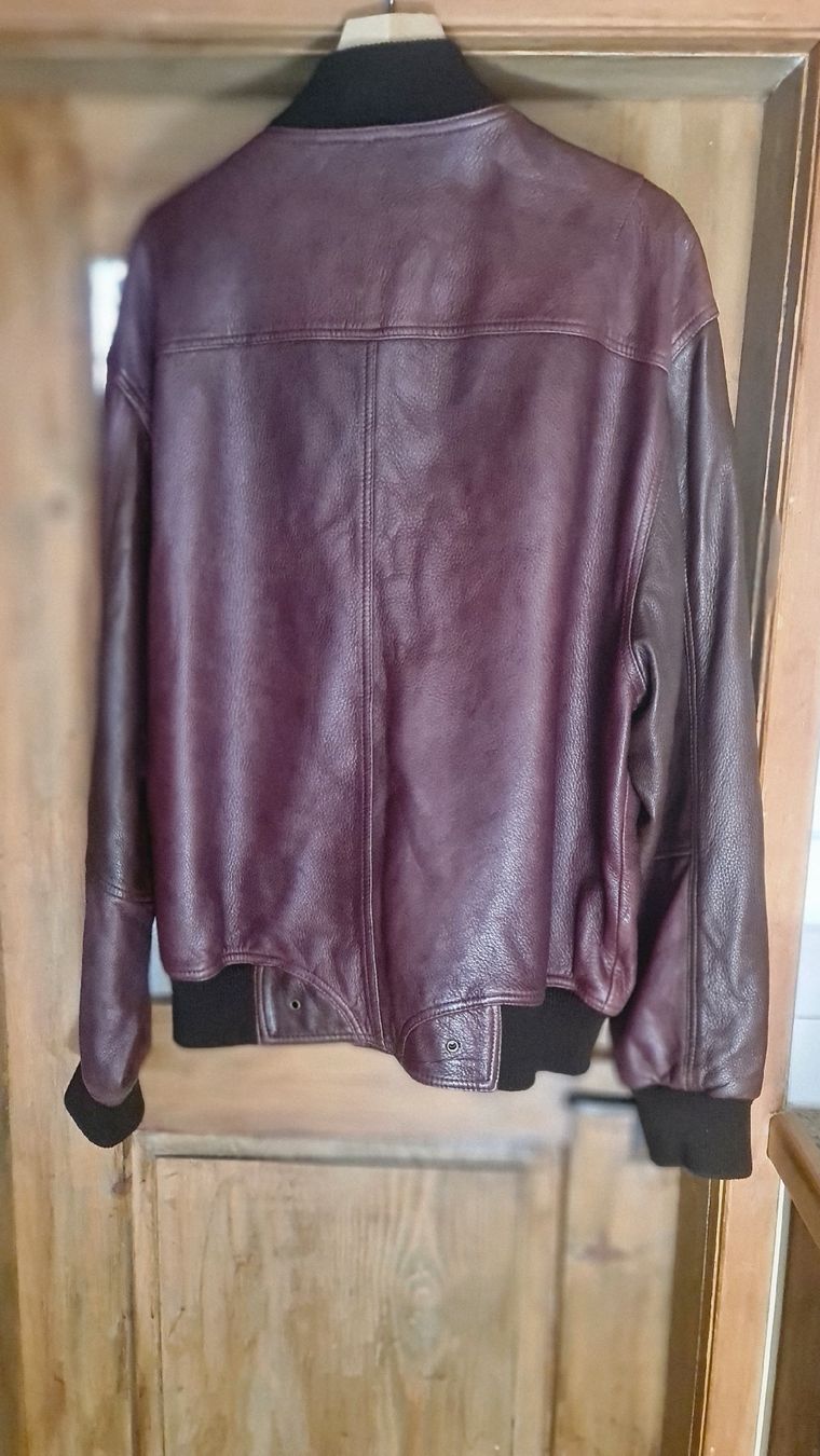 Giacche: vintage bomber leder jacke – Usato da St.Gallen venduto da EL03 1