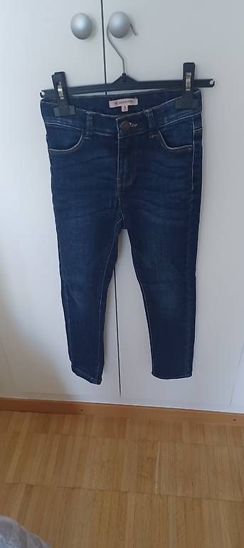Pantaloni: Jean brut 8 ans fille  – Usato da GENEVE venduto da NathalieI01