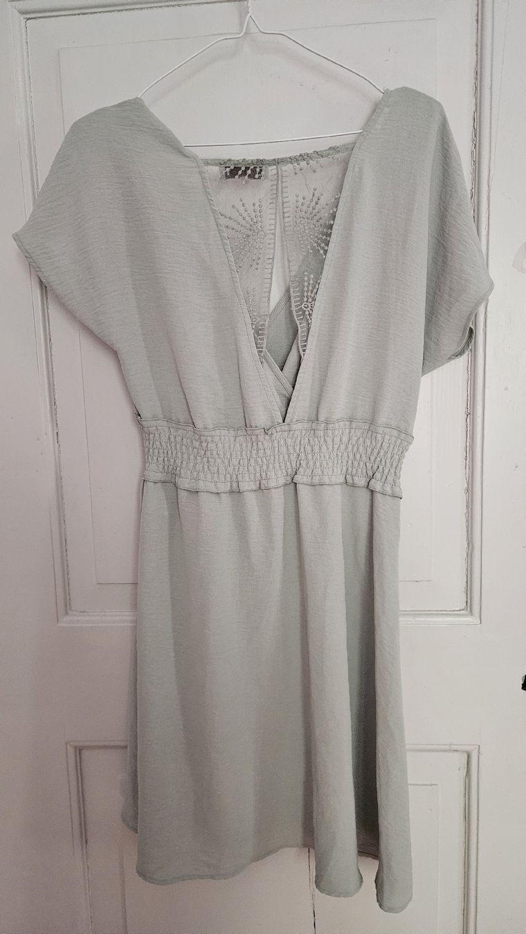 Only Vestiti: Damen Sommerkleid ONLY hellgrün Grösse M  – Nuovo (secondo la descrizione) da Baden venduto da Mad_am 1