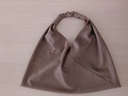 Schicke Karo Dreiecke Handtasche, unbenutzt !