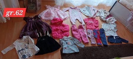 2 Sets Babykleider gr.56 und 62