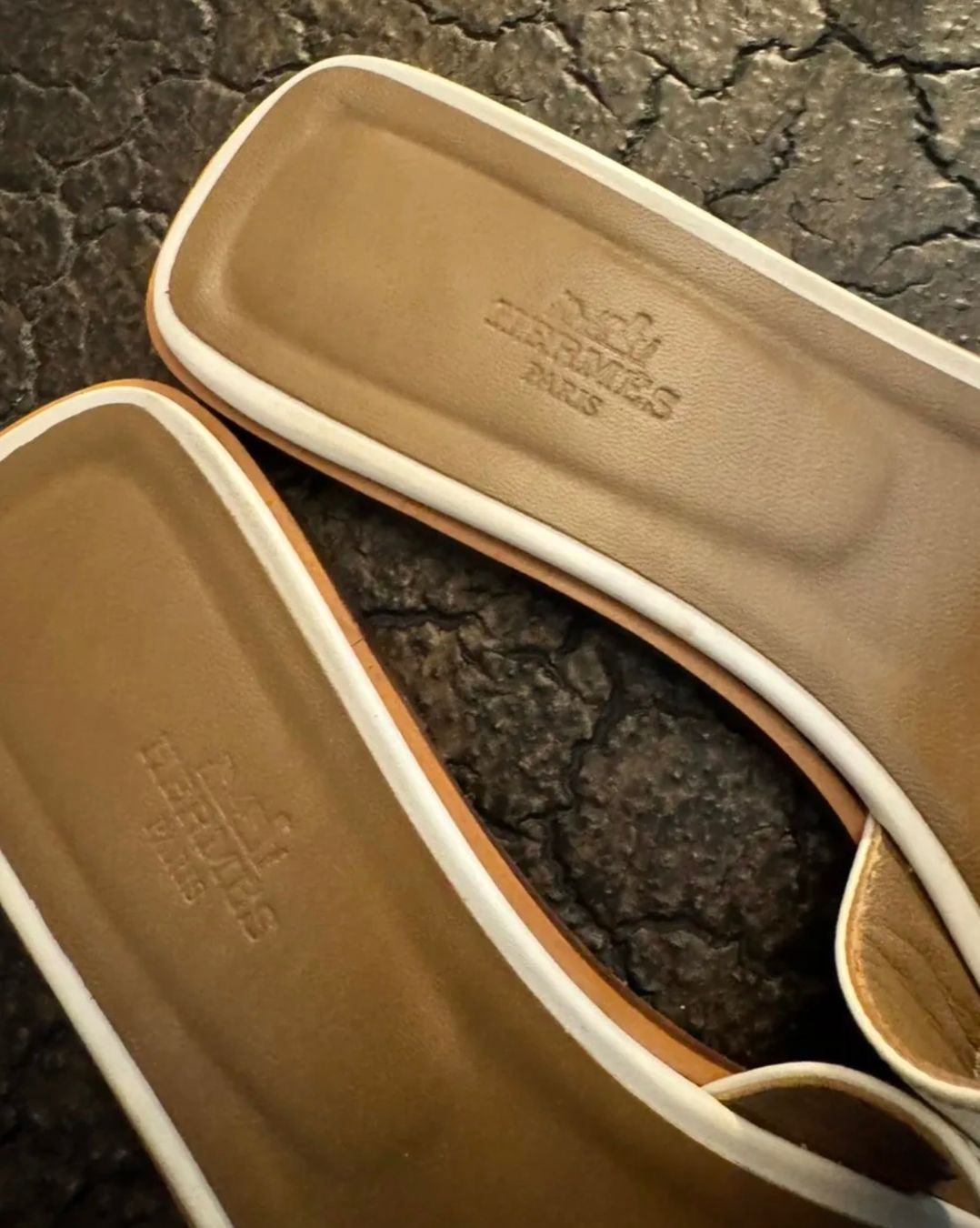 Hermès Scarpe da donna: Hermès Oran Sandalen Gr. 40, weiss – Usato da Triesen venduto da atos87 1