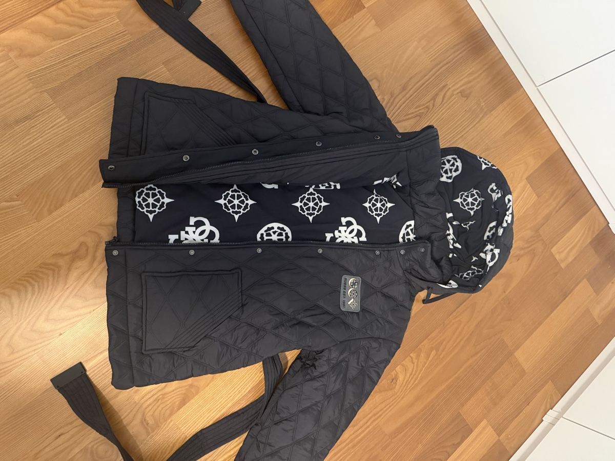 Guess Jacken & Mäntel: Guess Steppjacke schwarz – Neu (gemäss Beschreibung) aus Widnau von Metzii51 1
