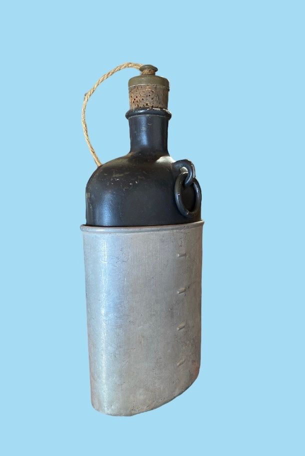Schweizer Armee Attrezzatura & Pezzi di ricambio: Feldflasche Alt – Usato da St.Gallen venduto da maierm01