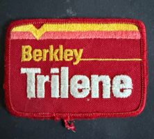 Ecusson brodé Berkley Trilene rouge neuf