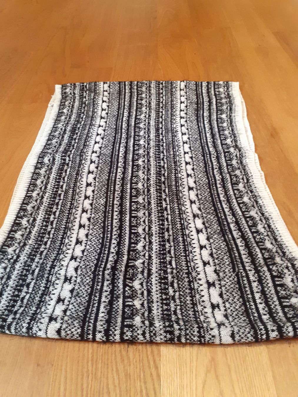 Foulard & Sciarpe: Schal – Usato da Zürich venduto da Convertini01 1