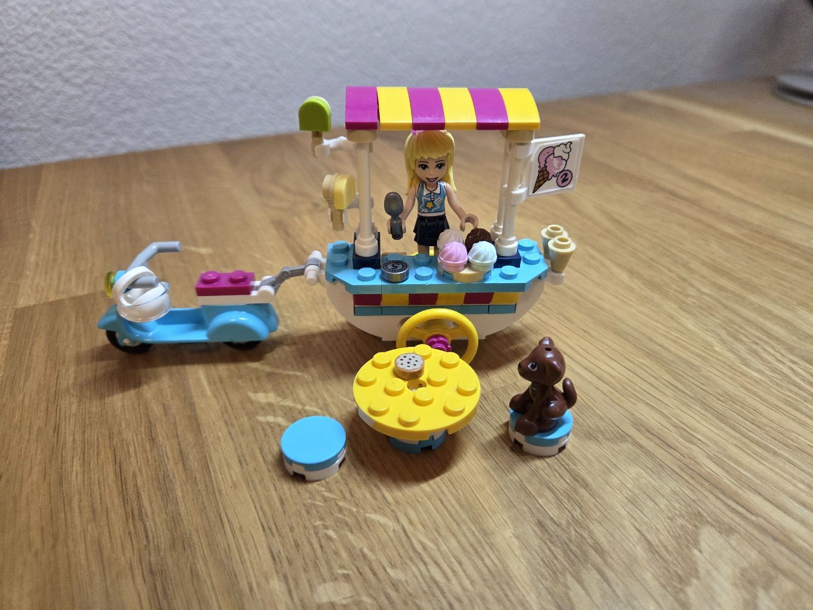 Lego Jouets: LEGO Friends 41389 Glace-Stand mit Roller – D'occasion à Sarmenstorf par Hurrli 1