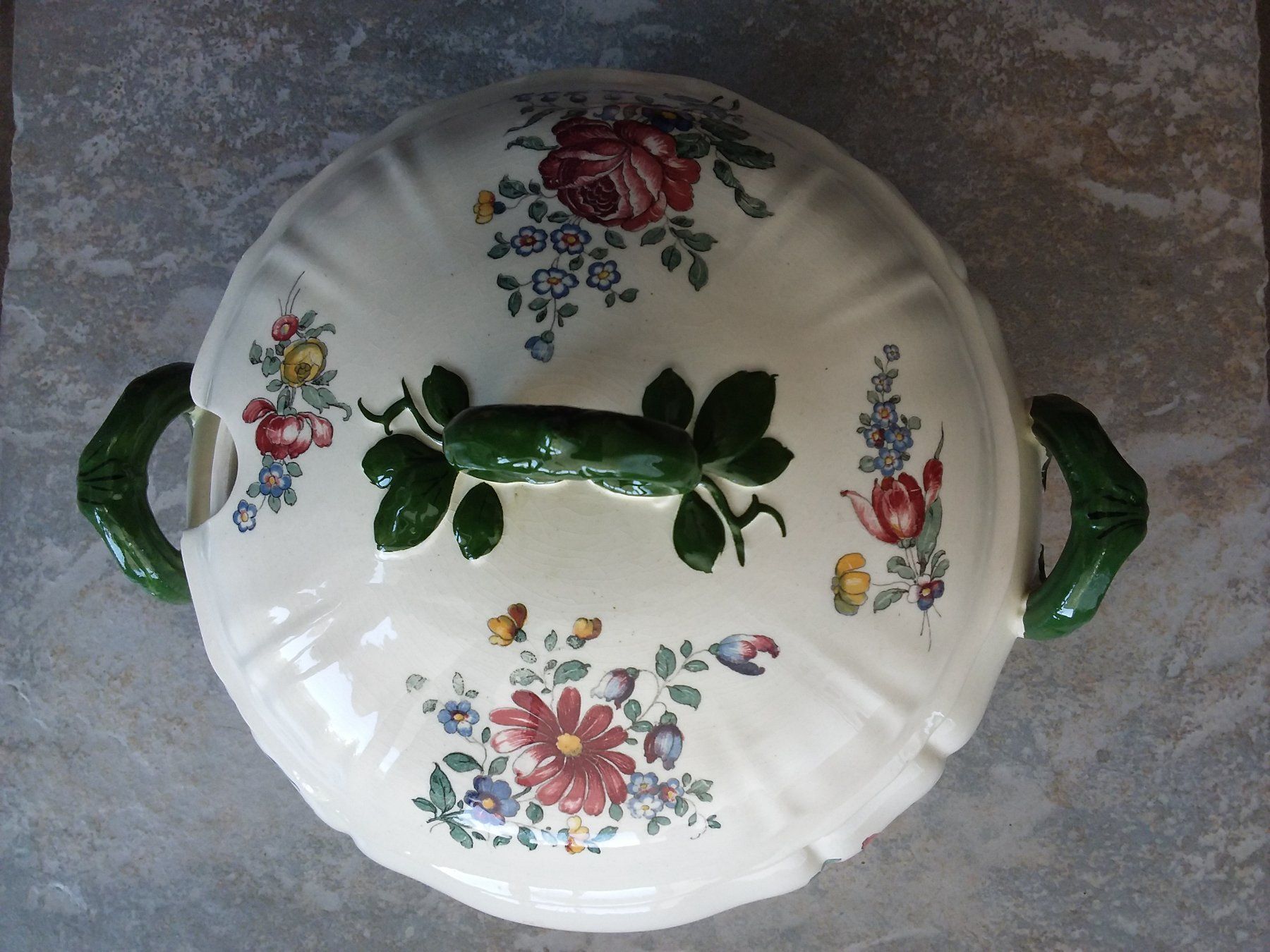 Villeroy & Boch Coupes: Soupière Villeroy & Boch, contenance 2 litres. – D'occasion à La Chaux-de-Fonds par achillea01 3