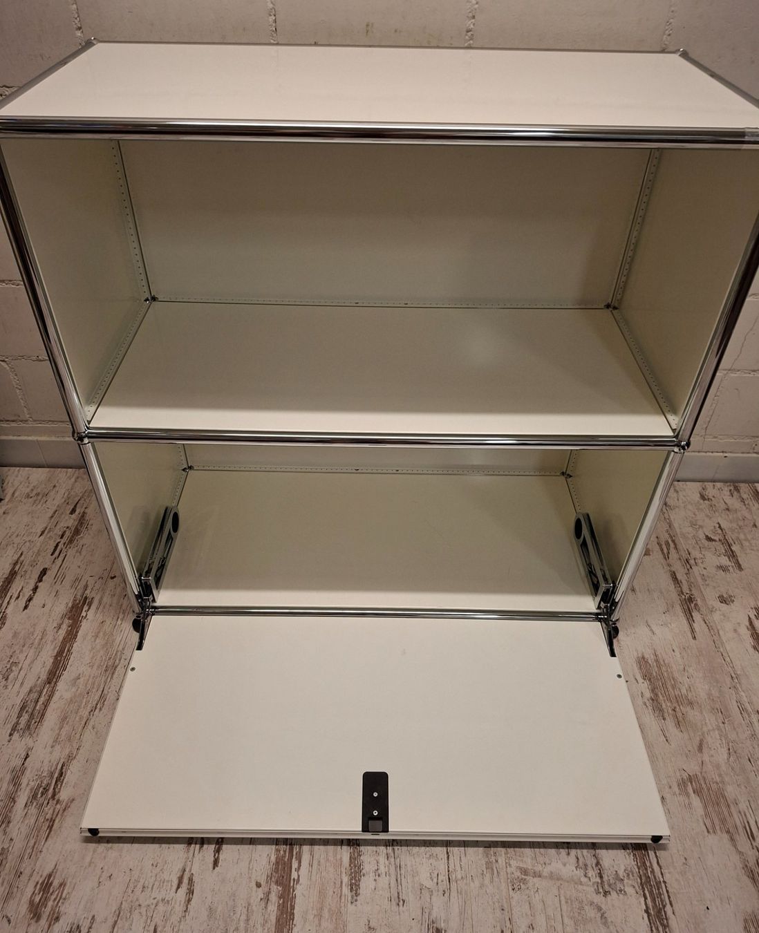USM Banconi: USM Haller Schrank Reinweiss – Usato da hombrechtikon venduto da Marijo 1